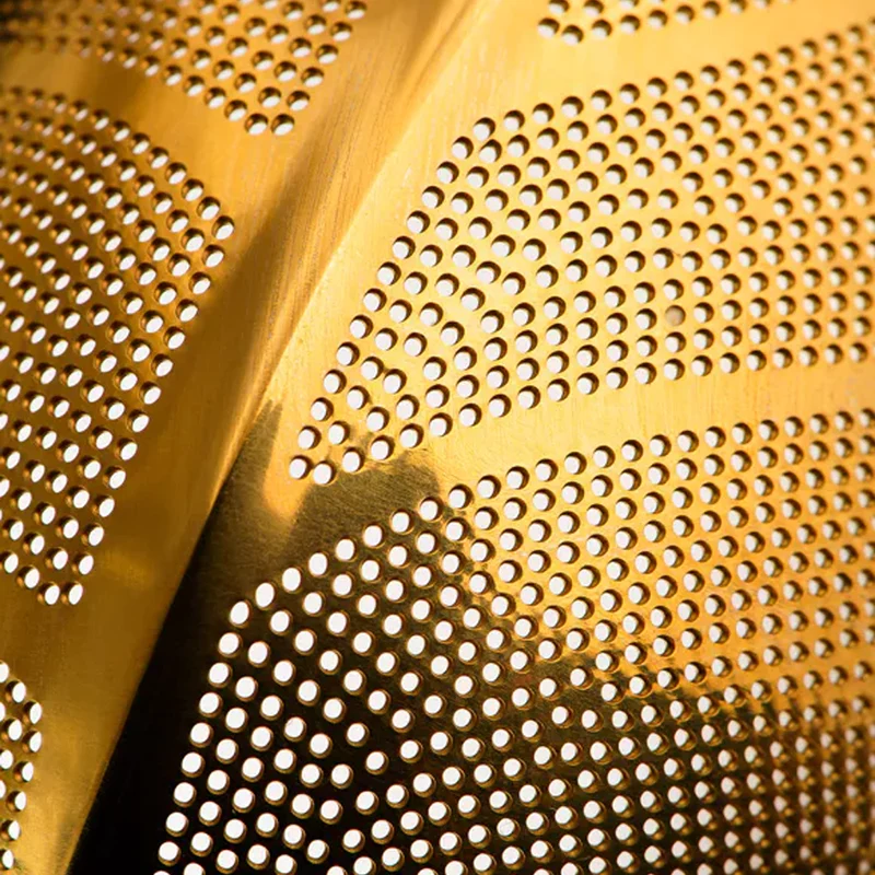 Leaf Infuseur Passe Thé Inox - Finition Dorée | Dammann Frères