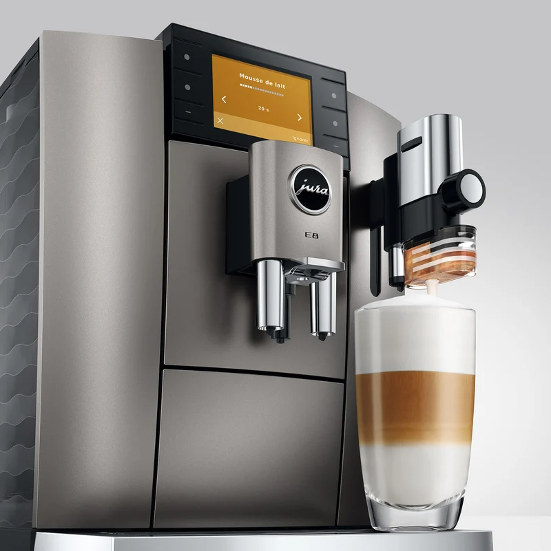 JURA E8 (5e génération) : machine à espresso automatique, broyeur P.A.G.2, 27 spécialités