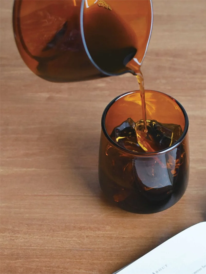 KINTO SEPIA : verseuse en verre ambré, 600 ml, base pour dripolateur KINTO SLOW COFFEE STYLE