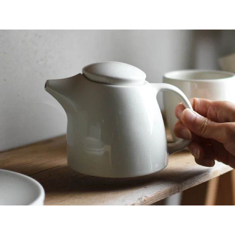 KINTO TOPO : théière en porcelaine blanche au design asymétrique, 400 ml