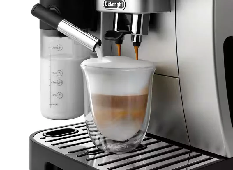 De'Longhi Magnifica Start Milk Silver : machine à espresso automatique avec broyeur intégré et système de lait LatteCrema