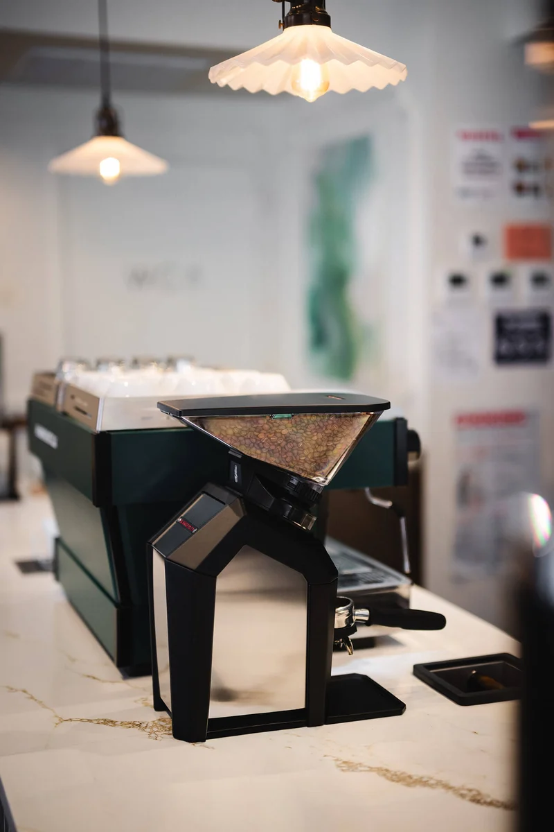 La Marzocco Jay - Moulin à espresso commercial à meules plates 68 mm