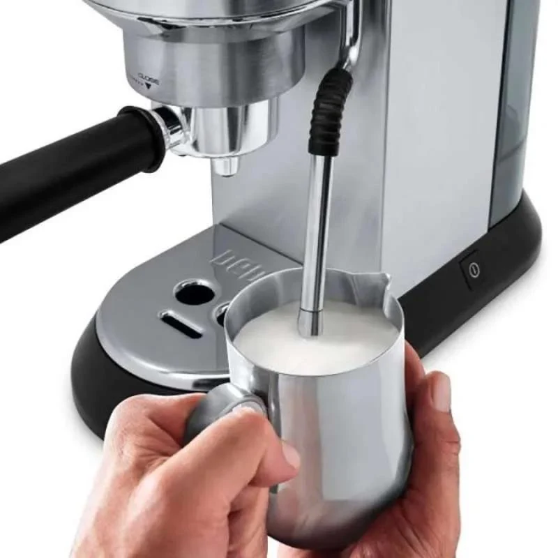Expresso Dedica EC 885.M Pack Barista | DELONGHI
