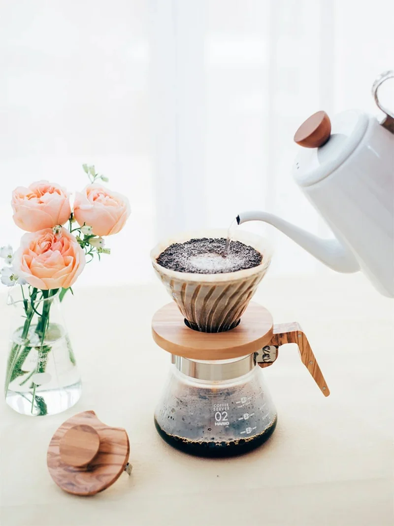 HARIO - V60-02 Carafe à café 600ml - bois d'olivier