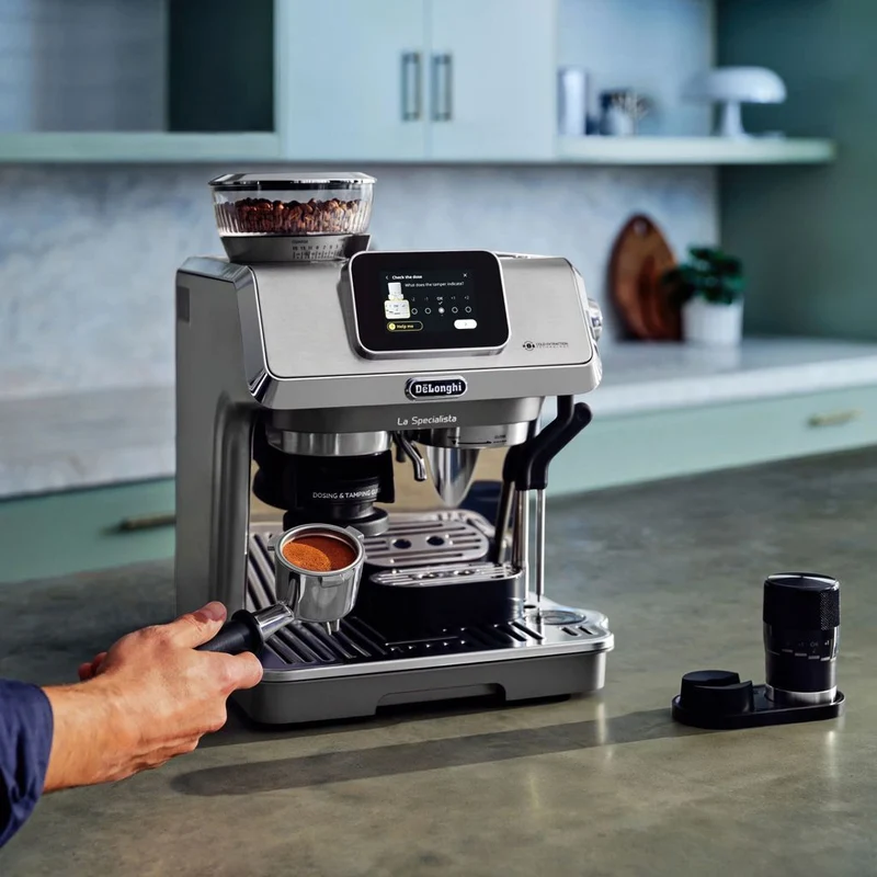 De'Longhi La Specialista Touch : machine à espresso avec moulin intégré, écran tactile, infusion à froid, porte-filtre 51 mm