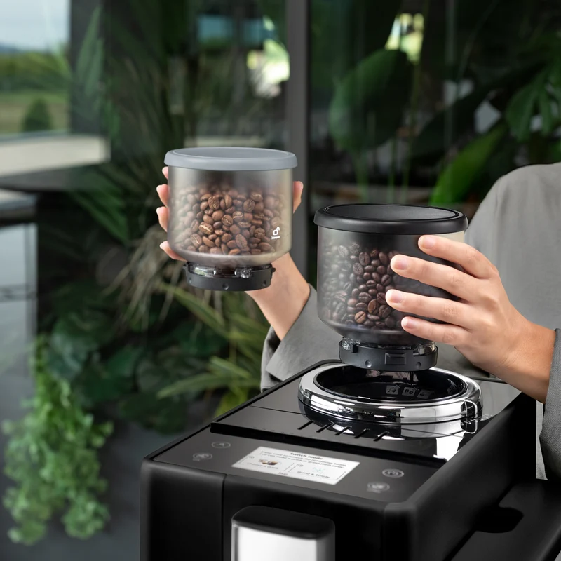 DeLonghi Rivelia – Machine à espresso automatique avec double trémie Bean Switch (250 g x2)
