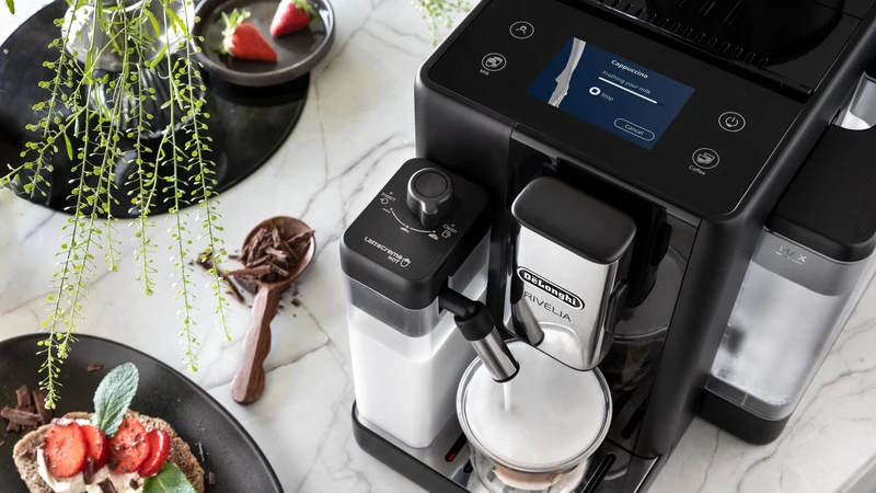 DeLonghi Rivelia – Machine à espresso automatique avec double trémie Bean Switch (250 g x2)