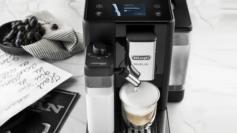 DeLonghi Rivelia – Machine à espresso automatique avec double trémie Bean Switch (250 g x2)