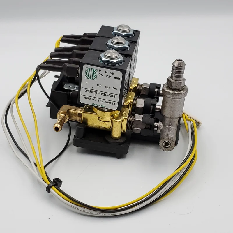 Assemblée d'électrovalves en TEA/Laiton V3 24VDC