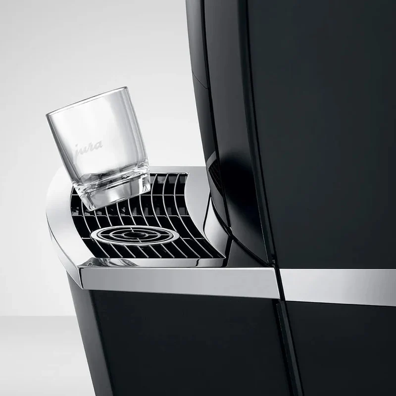 Jura GIGA X8 : machine à café automatique professionnelle, double broyeur céramique, double écoulement