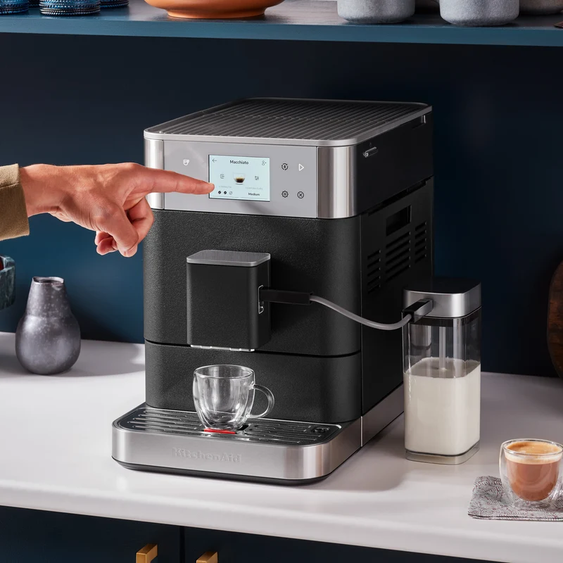 KitchenAid KF7 : machine à espresso super-automatique, moulin intégré, plus de 20 boissons