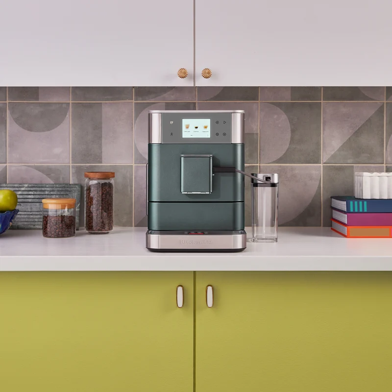 KitchenAid KF7 : machine à espresso super-automatique, moulin intégré, plus de 20 boissons