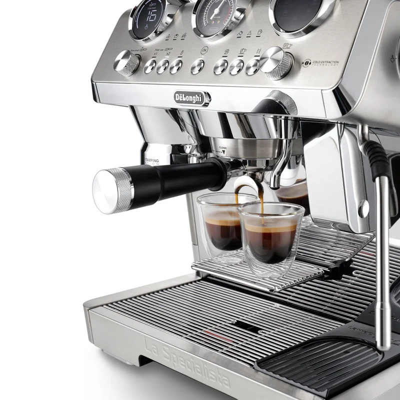 DeLonghi - Machine à espresso semi-automatique La Specialista Maestro Evo (avec Cold Brew)