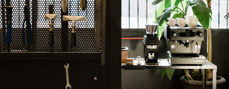 La Marzocco Linea Mini R — Machine à espresso domestique, double chaudière, groupe saturé, pompe rotative, palette manuelle 58 mm