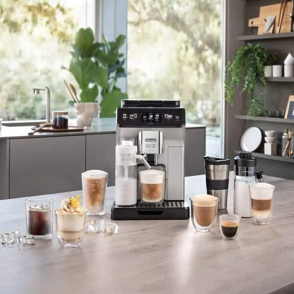 DeLonghi - Machine à espresso automatique Eletta Explore (avec Cold Brew)