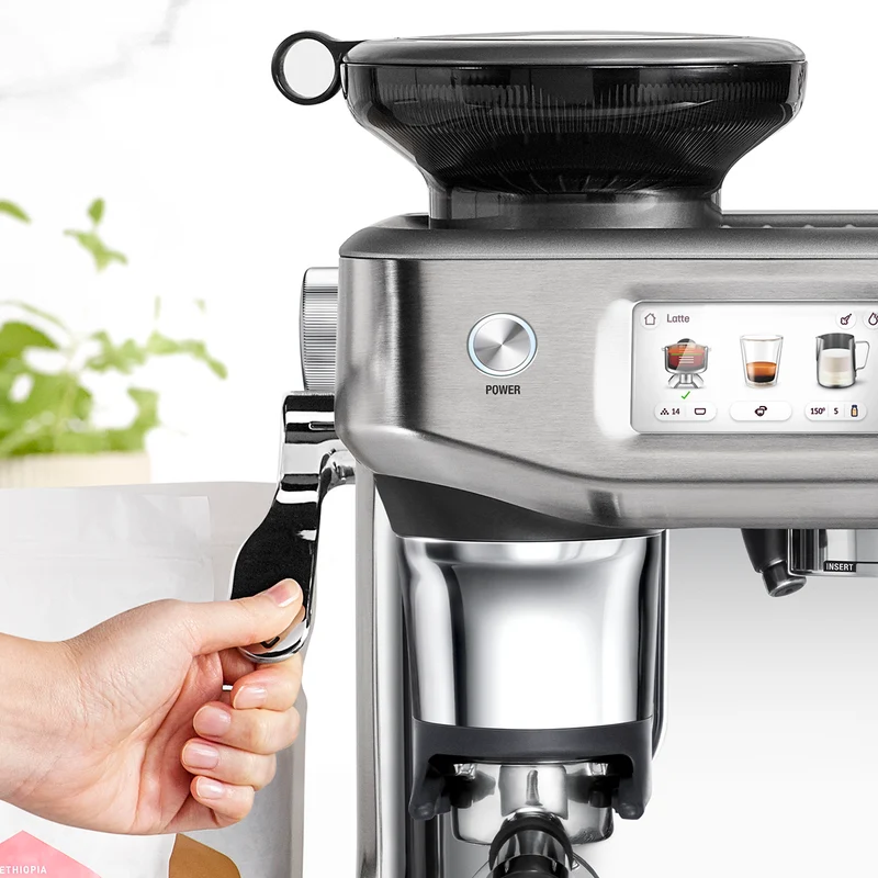 Breville Barista Touch Impress : machine à espresso semi-automatique, moulin Baratza intégré, écran tactile