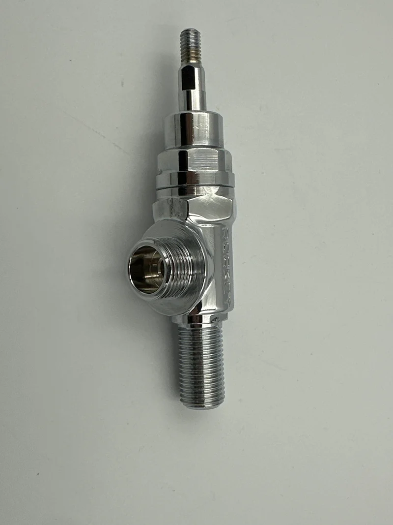 Robinet chromé assemblé