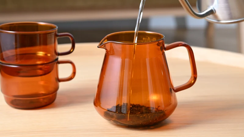 Hario - colors carafe 600 ml sepia