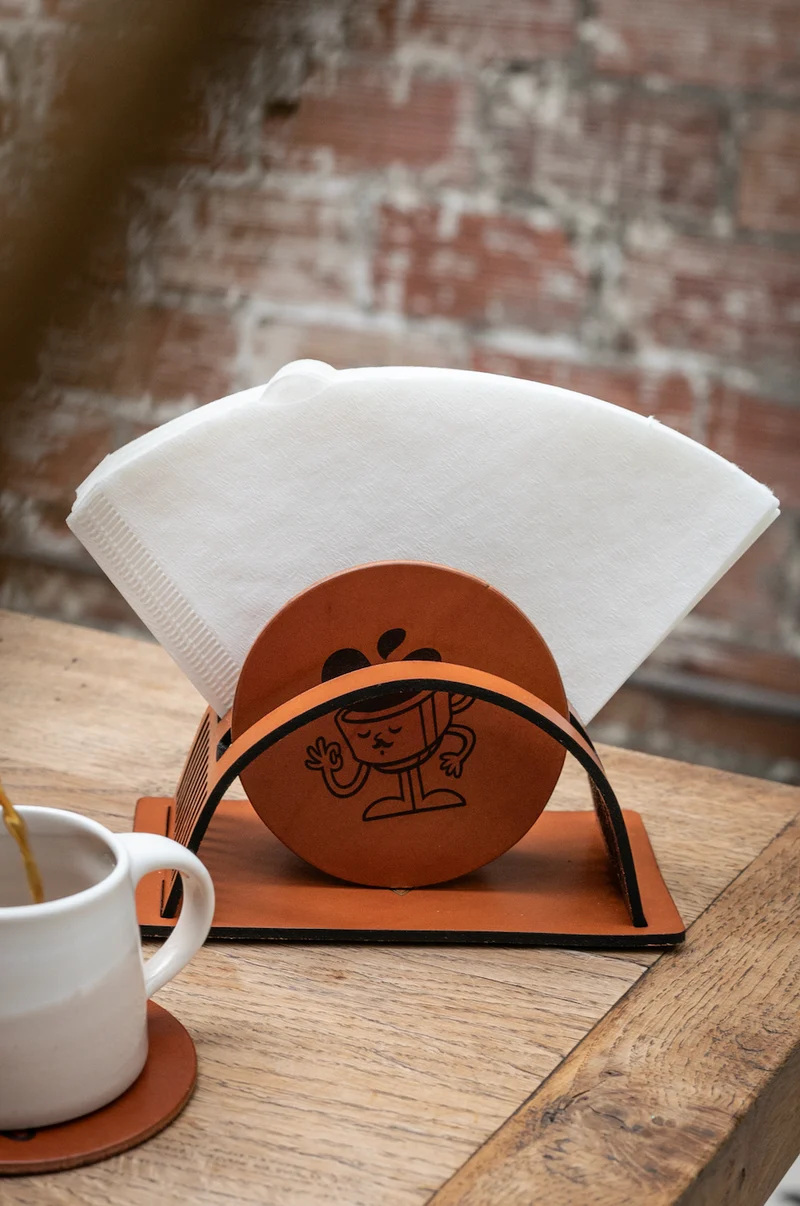 Sous tasse en cuir Belleville Brûlerie par Aurélie Chadaine