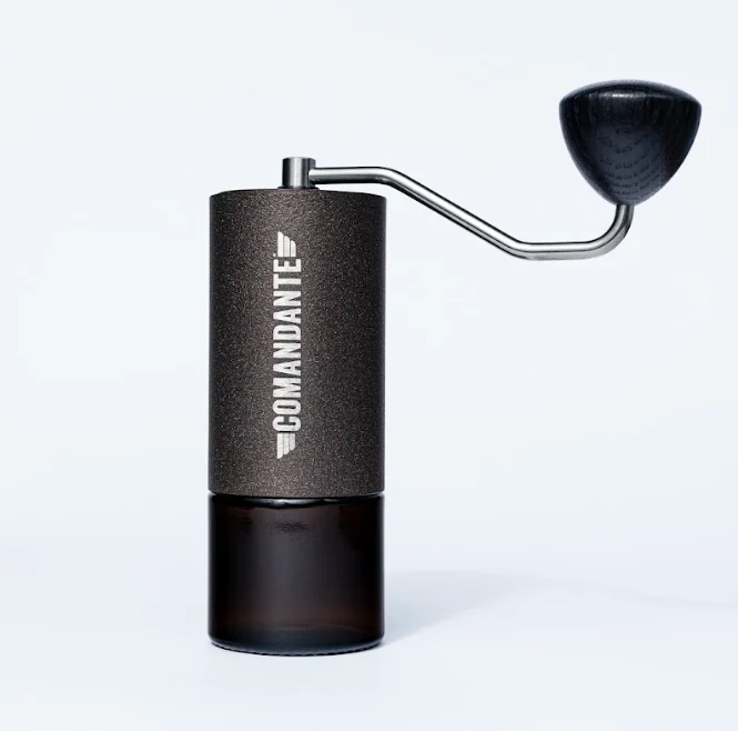 COMANDANTE - C40 MK4 + 1 sachets de cafés grands crus* !