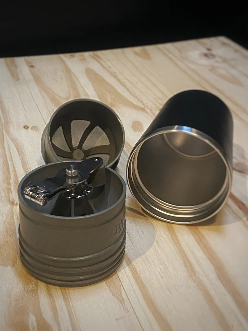 Cafetière Cafflano (Moulin/filtre + café)