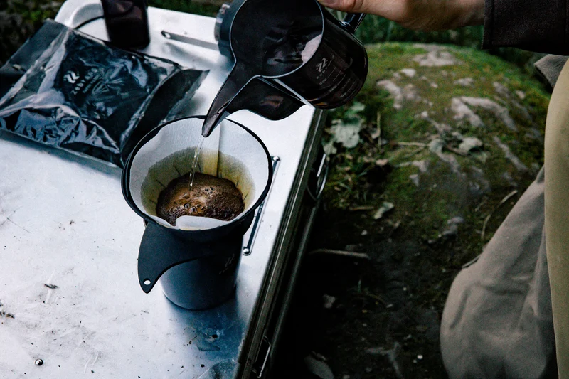 Carafe verseuse graduée ZEBRANG Hario