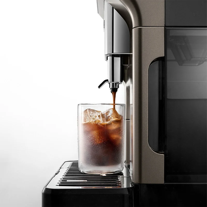 Delonghi Eletta Explore ECAM 450.86.T et Mug to go- Titanium